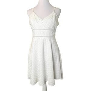 Jun & Ivy White Eyelet Dress Womens Size M Babydoll Cottagecore Dainty Sundress